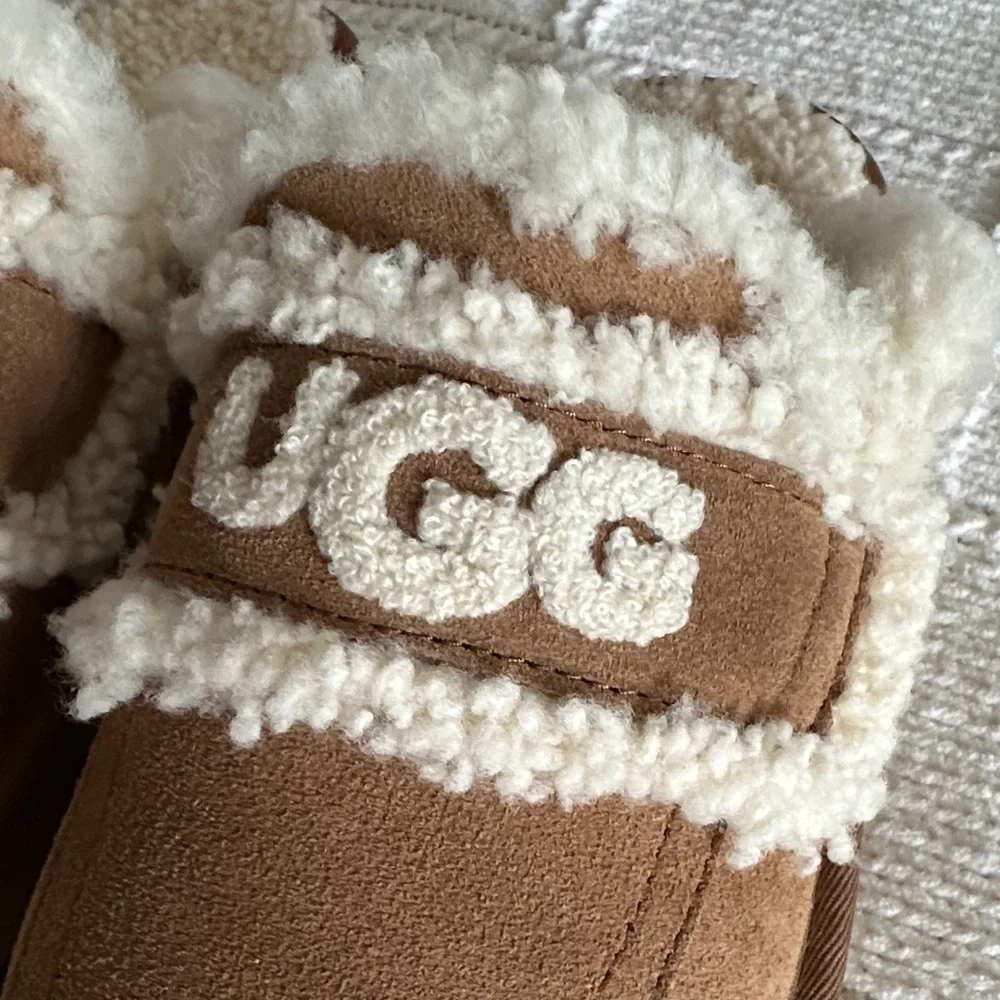 🌿 UGG Slipper/Shoes. NWT. - Picture 13 of 15
